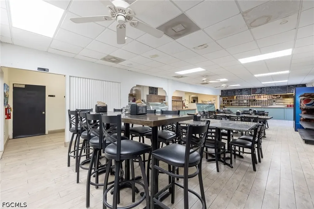 916 SE 14th Avenue Cape Coral FL 33990