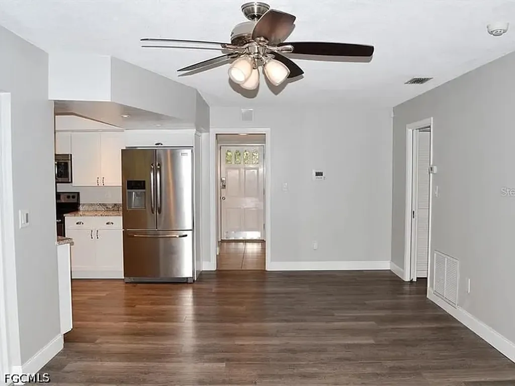 1889 Oak Park Drive N Clearwater FL 33764