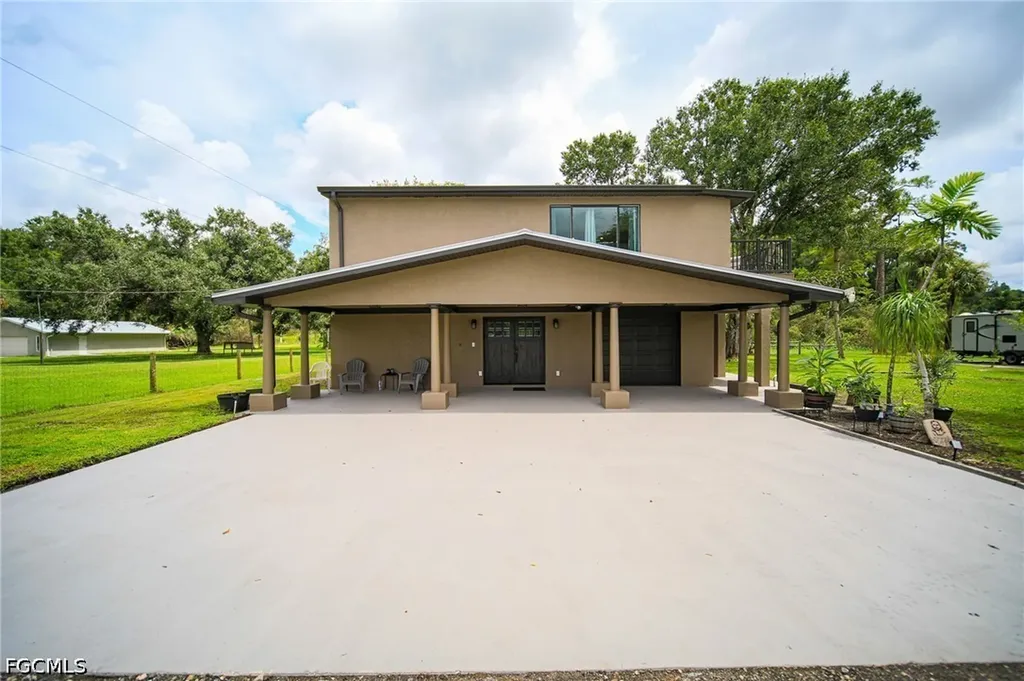 5961 Pangola Road Fort Myers FL 33905