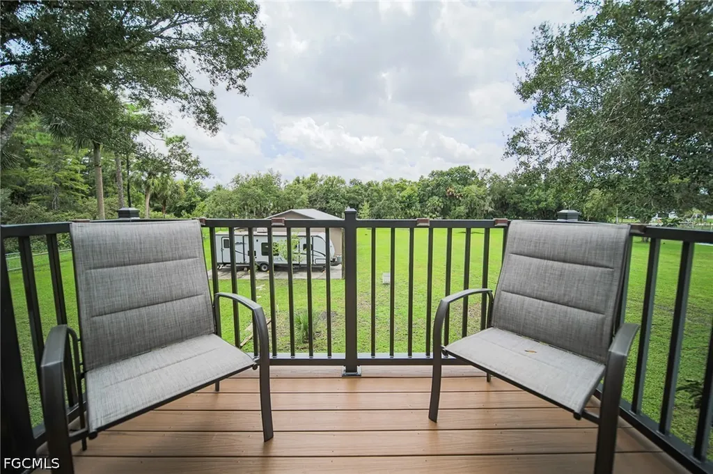 5961 Pangola Road Fort Myers FL 33905