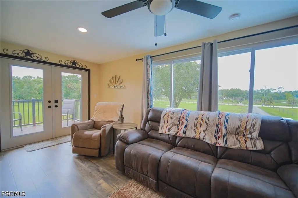 5961 Pangola Road Fort Myers FL 33905