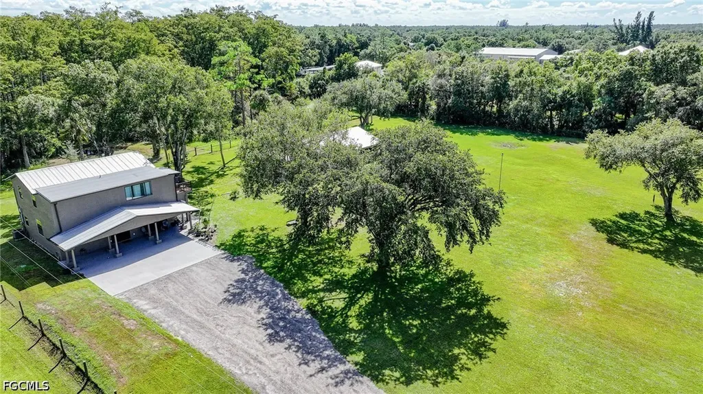 5961 Pangola Road Fort Myers FL 33905