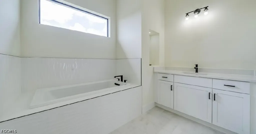 141 SW 37 Place Cape Coral FL 33993