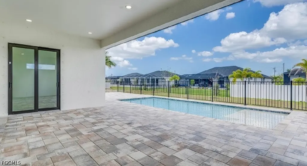 141 SW 37 Place Cape Coral FL 33993