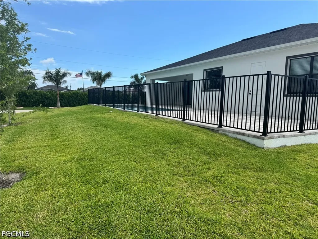 141 SW 37 Place Cape Coral FL 33993