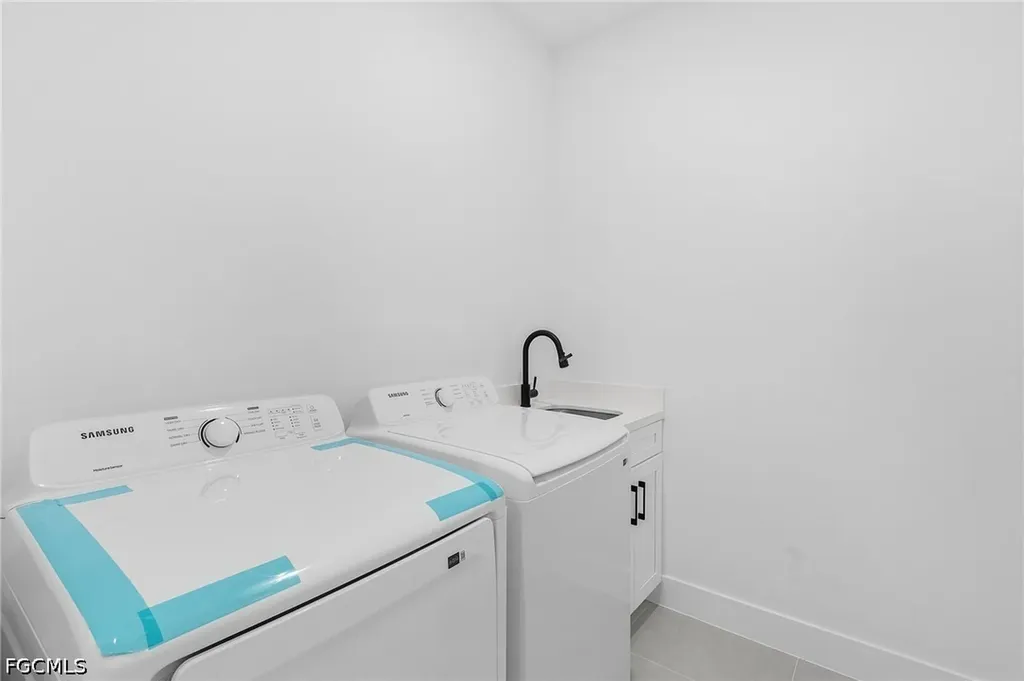 7 SW 19th Place Cape Coral FL 33991