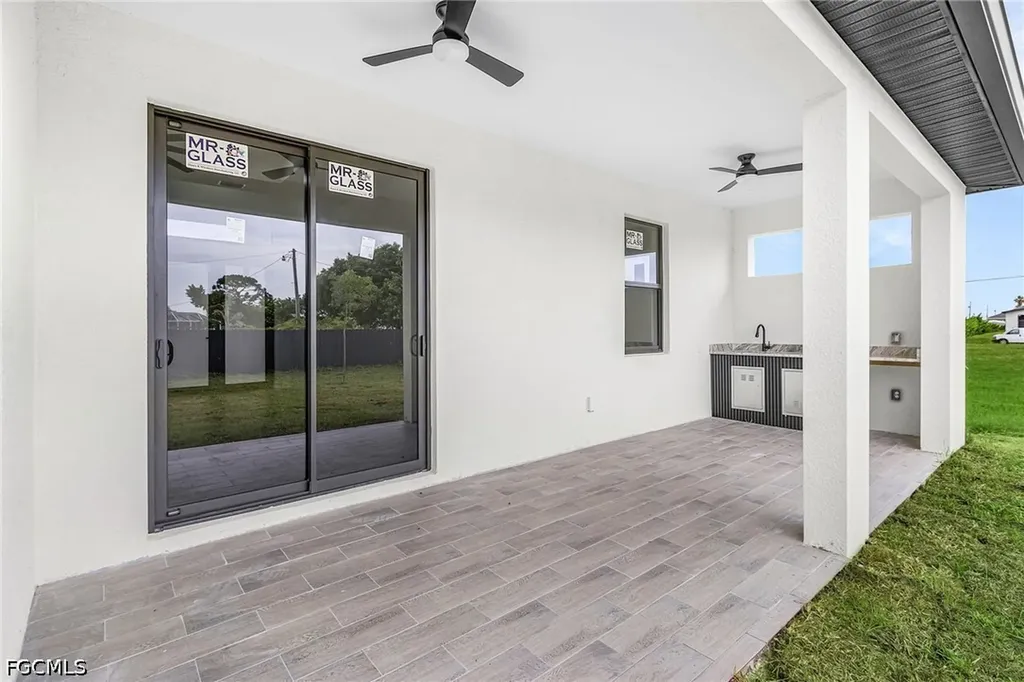 7 SW 19th Place Cape Coral FL 33991