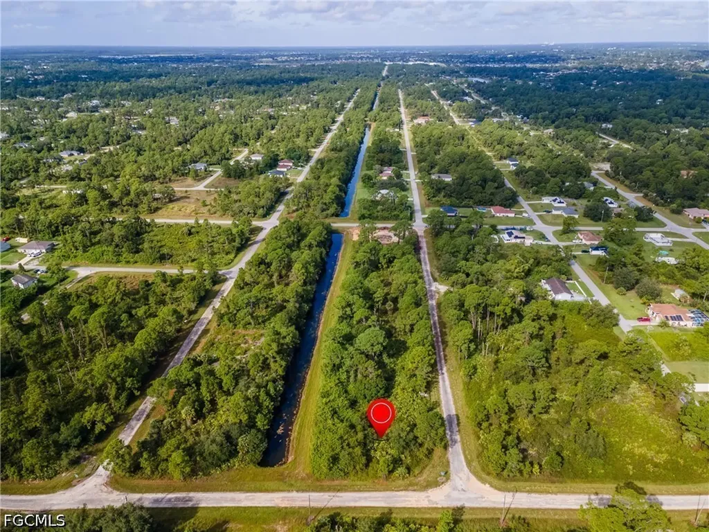 1068 Belmont Street E Lehigh Acres FL 33974