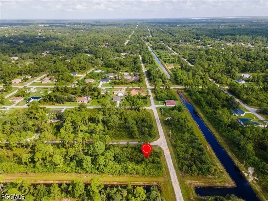 1068 Belmont Street E Lehigh Acres FL 33974