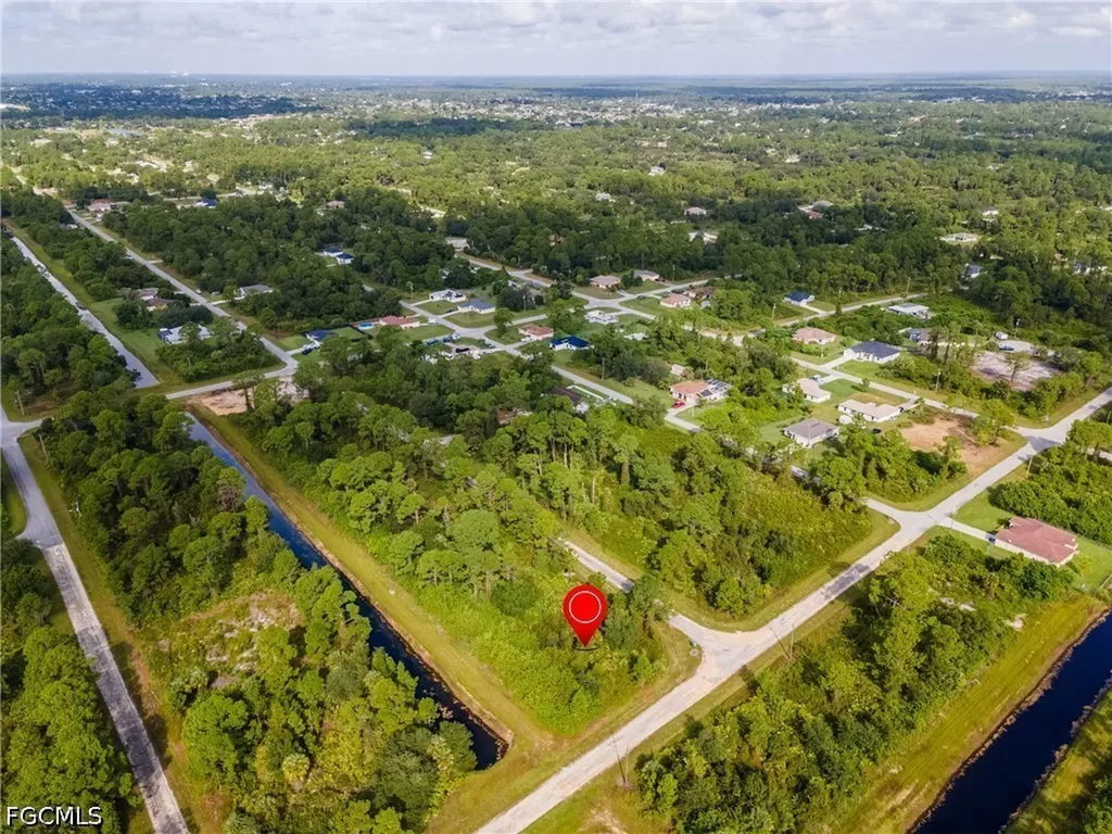 1068 Belmont Street E Lehigh Acres FL 33974