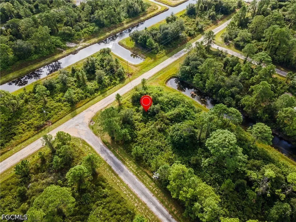 1068 Belmont Street E Lehigh Acres FL 33974