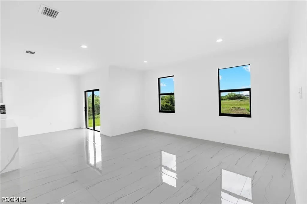 7071 Tide Circle Labelle FL 33935