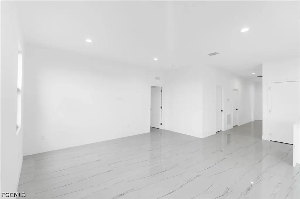 7071 Tide Circle Labelle FL 33935