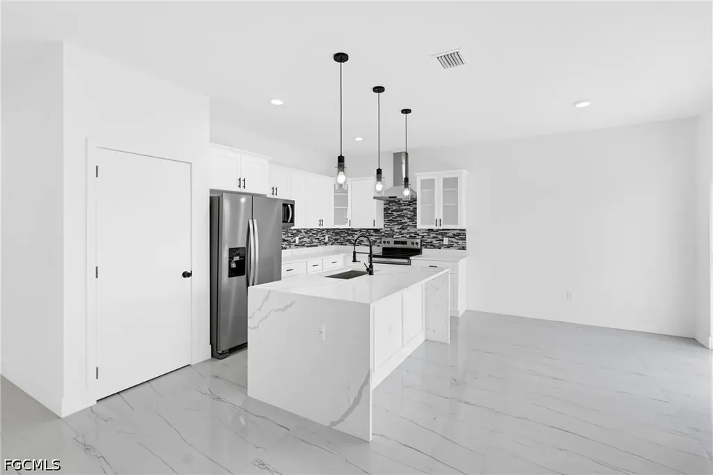 7071 Tide Circle Labelle FL 33935