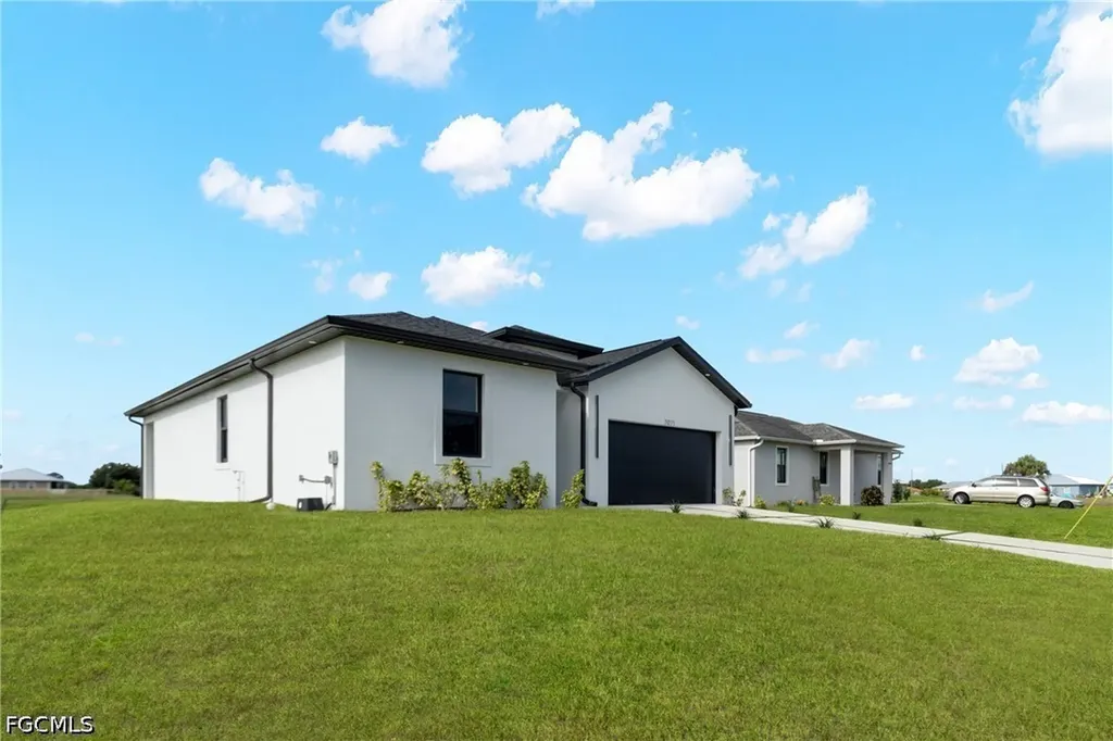7071 Tide Circle Labelle FL 33935