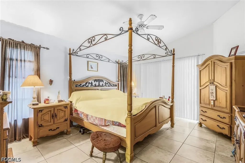 1409 SE 2nd Terrace Cape Coral FL 33990