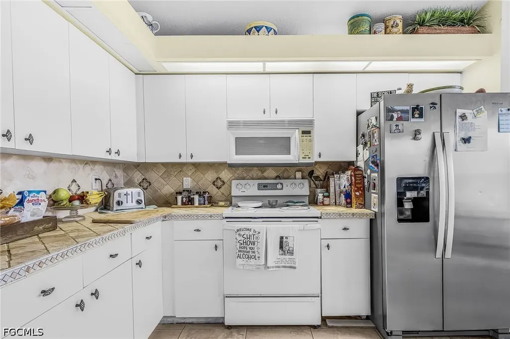 1409 SE 2nd Terrace Cape Coral FL 33990