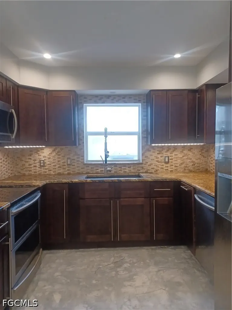 4259 Covey Circle Naples FL 34109