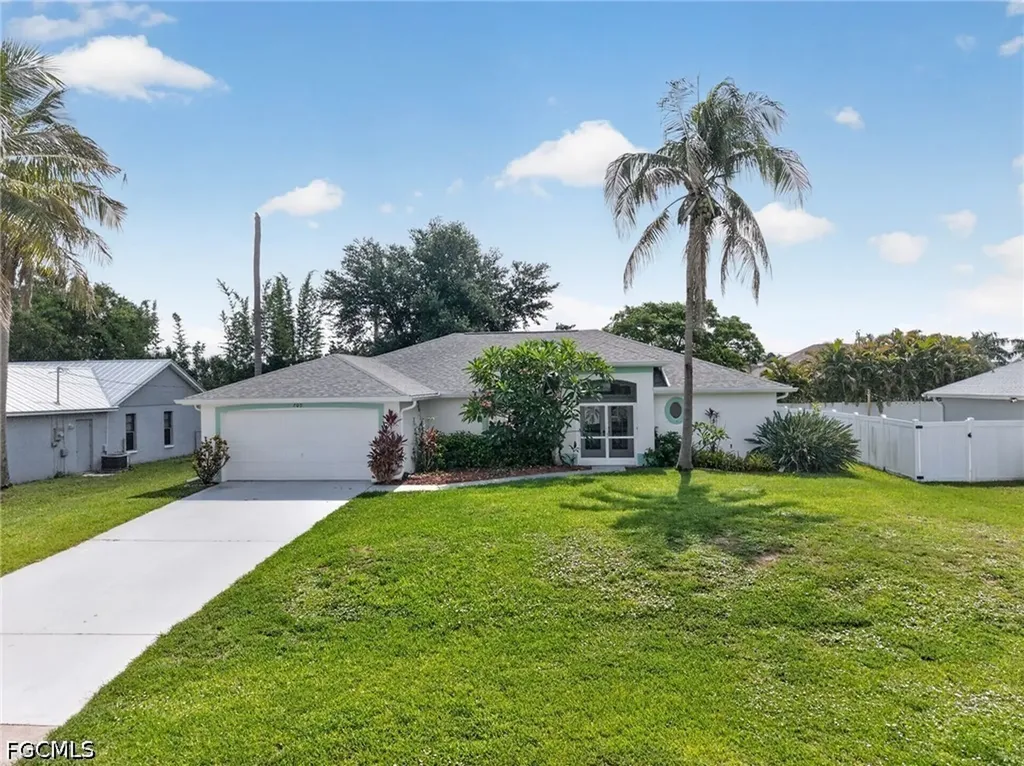 705 SW 9th Avenue Cape Coral FL 33991