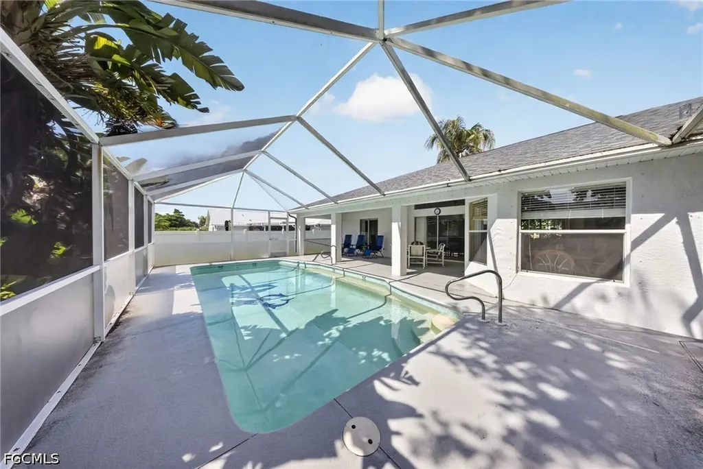 705 SW 9th Avenue Cape Coral FL 33991