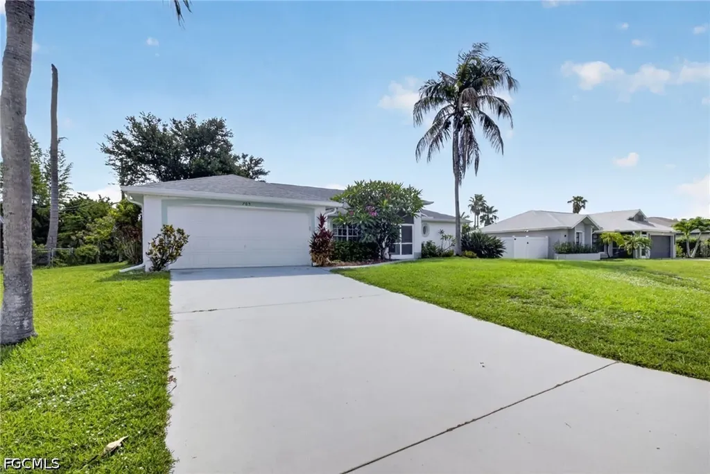 705 SW 9th Avenue Cape Coral FL 33991