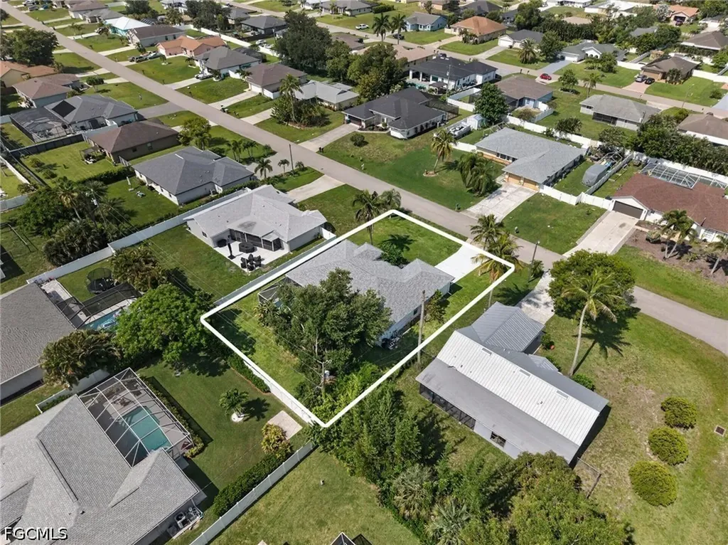 705 SW 9th Avenue Cape Coral FL 33991