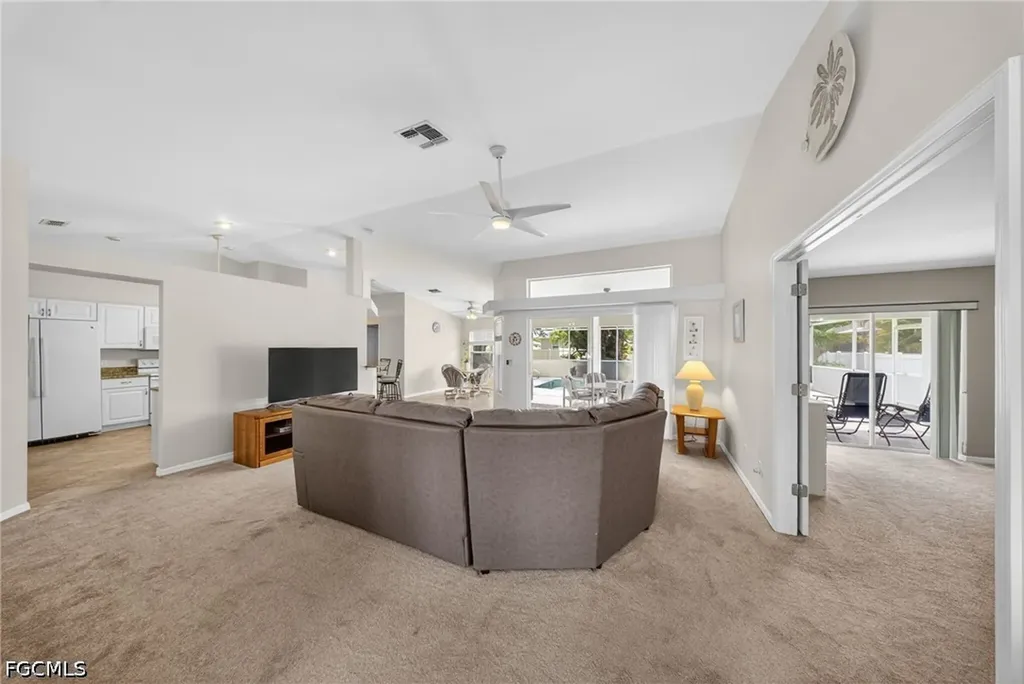 705 SW 9th Avenue Cape Coral FL 33991