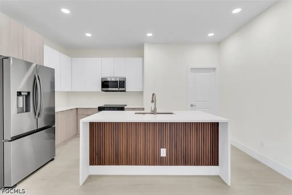 1827 Embers Parkway W Cape Coral FL 33993