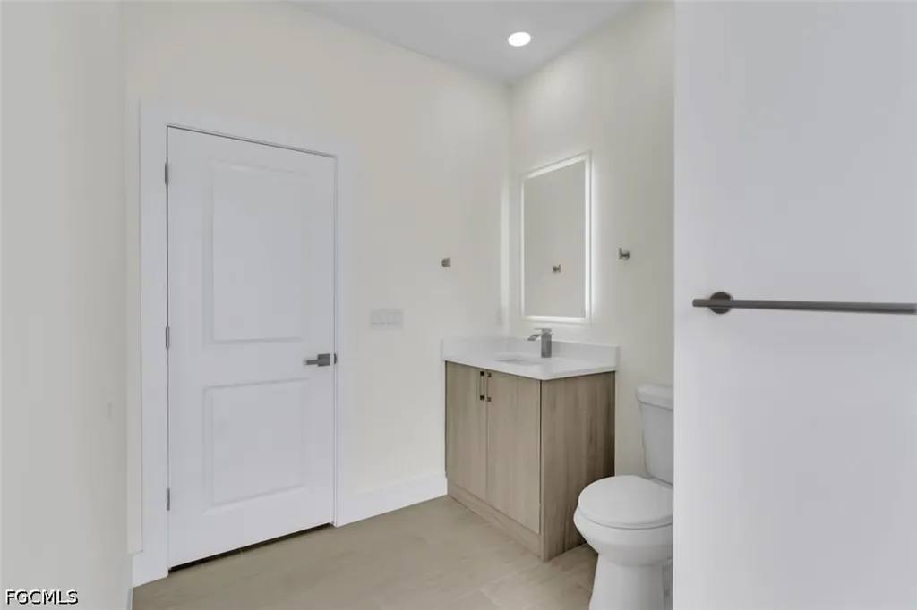 1827 Embers Parkway W Cape Coral FL 33993