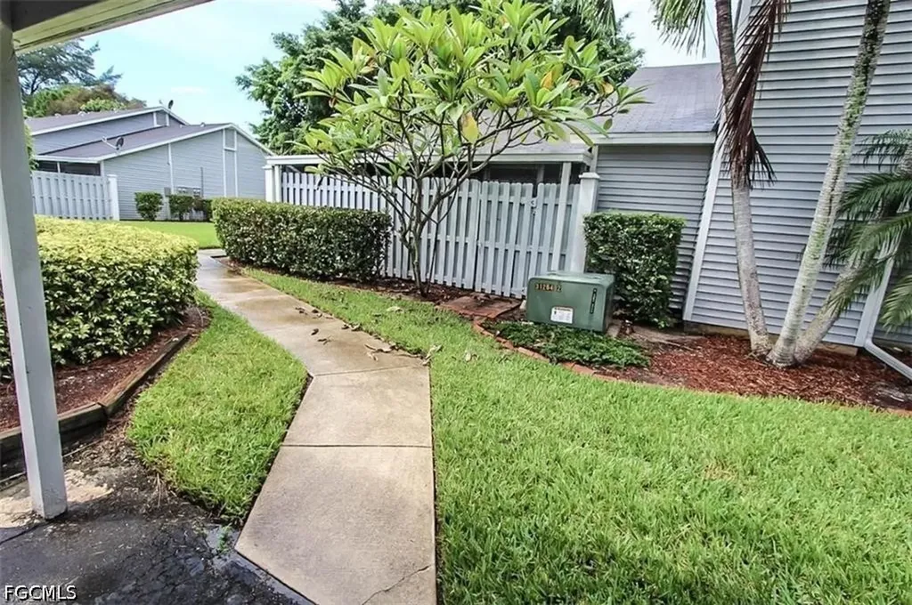 6220 Timberwood Circle Fort Myers FL 33908