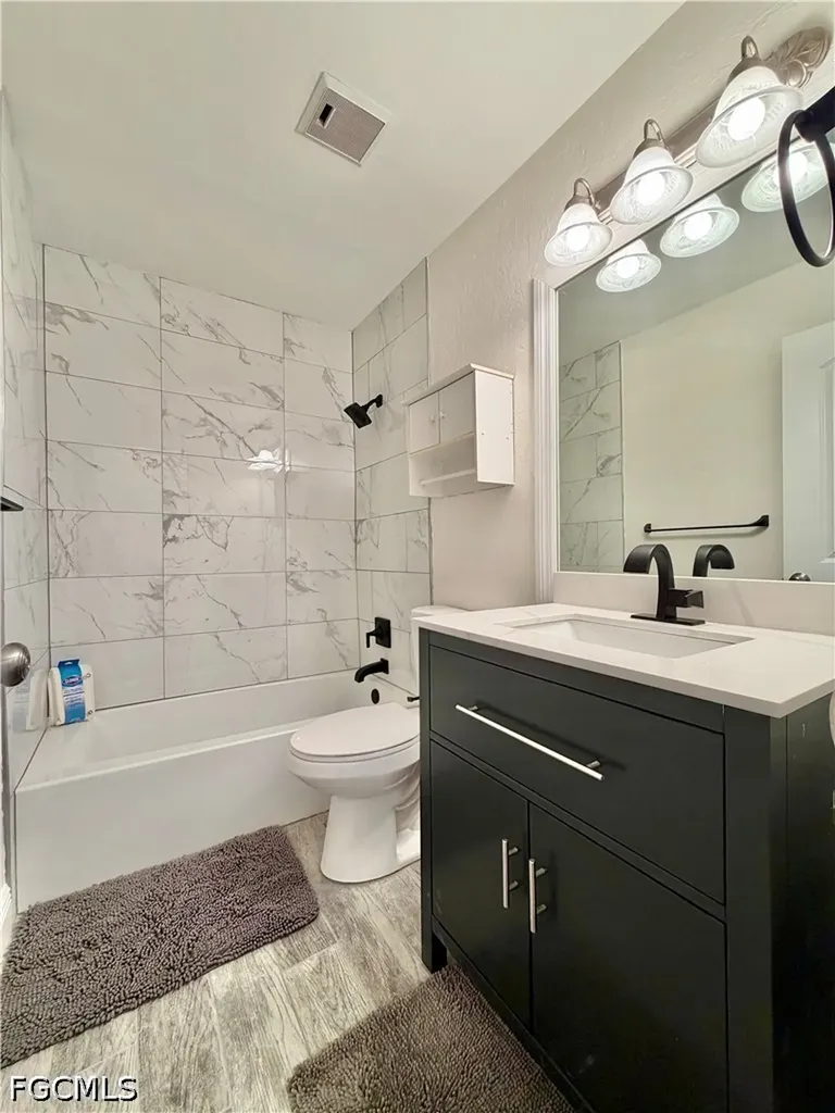 6220 Timberwood Circle Fort Myers FL 33908