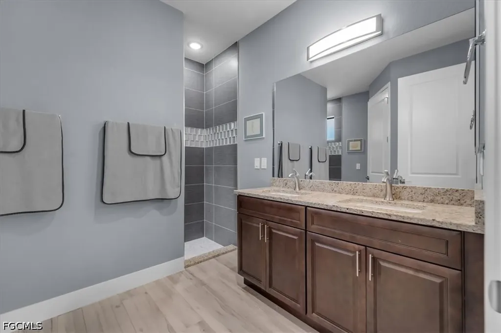 1504 NW 17th Terrace Cape Coral FL 33993