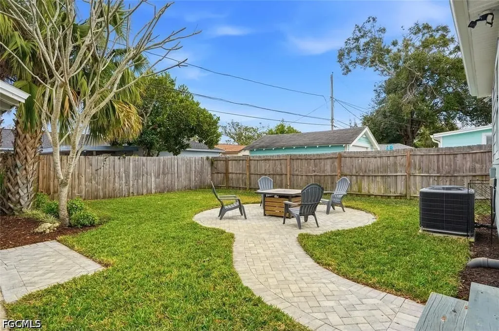3515 19th Street N St. Petersburg FL 33713