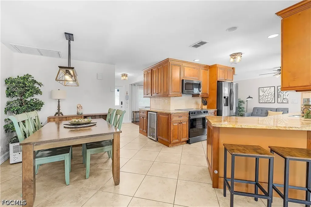 6954 Pickadilly Court Fort Myers FL 33919