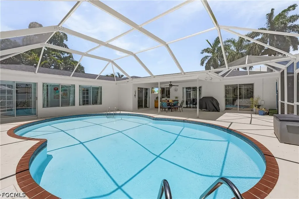 6954 Pickadilly Court Fort Myers FL 33919