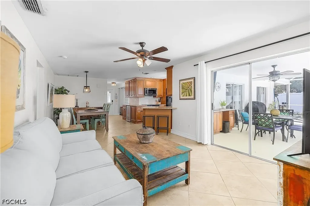 6954 Pickadilly Court Fort Myers FL 33919