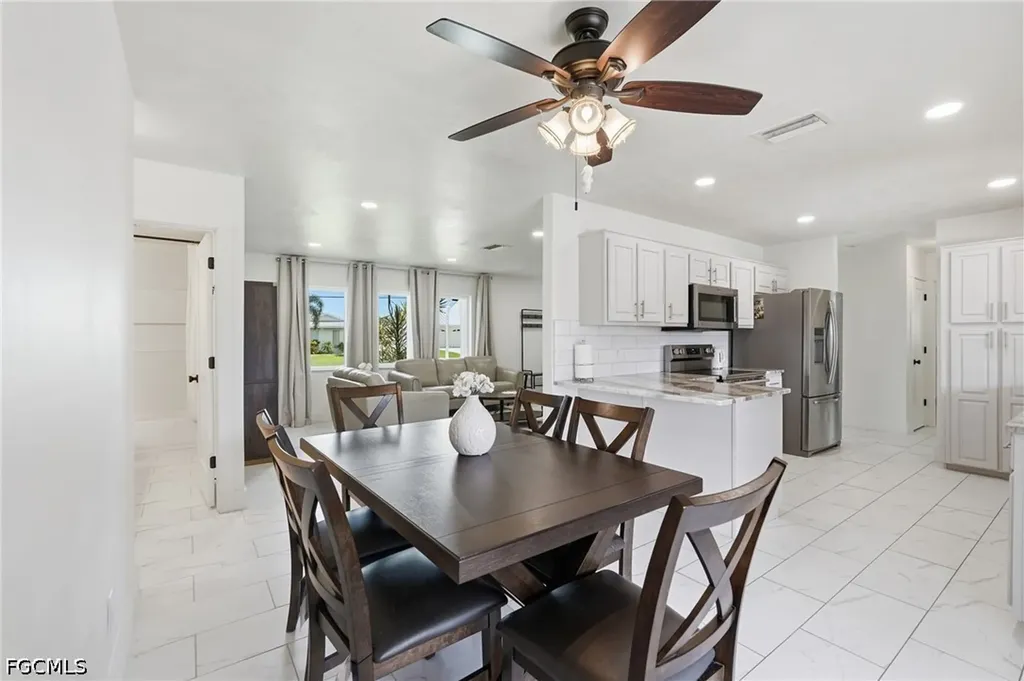 1446 SE 13th Street Cape Coral FL 33990