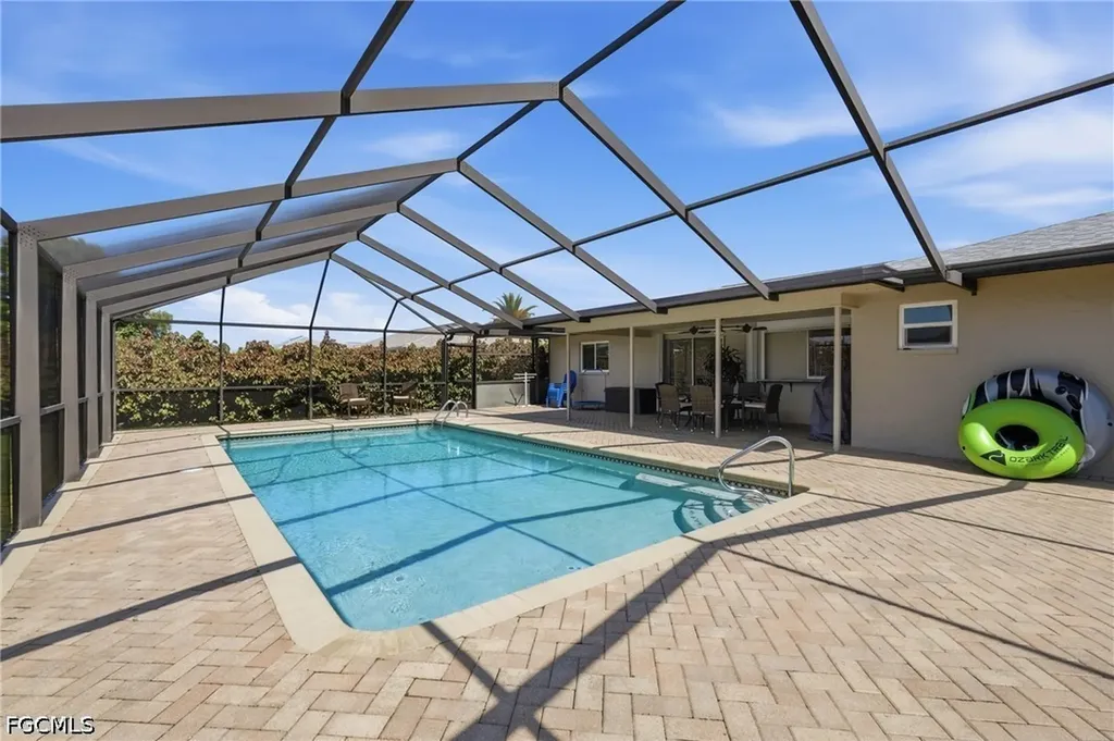 1446 SE 13th Street Cape Coral FL 33990