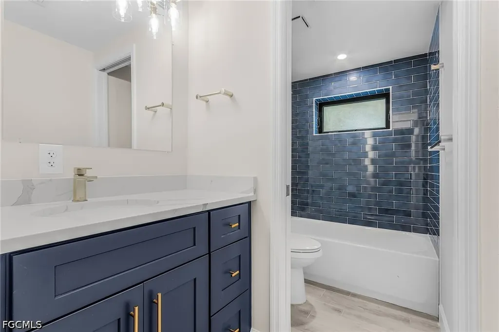629 Nerita Street Sanibel FL 33957