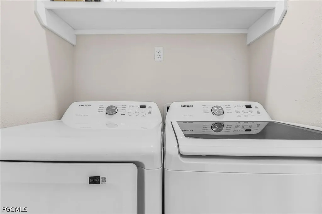 629 Nerita Street Sanibel FL 33957