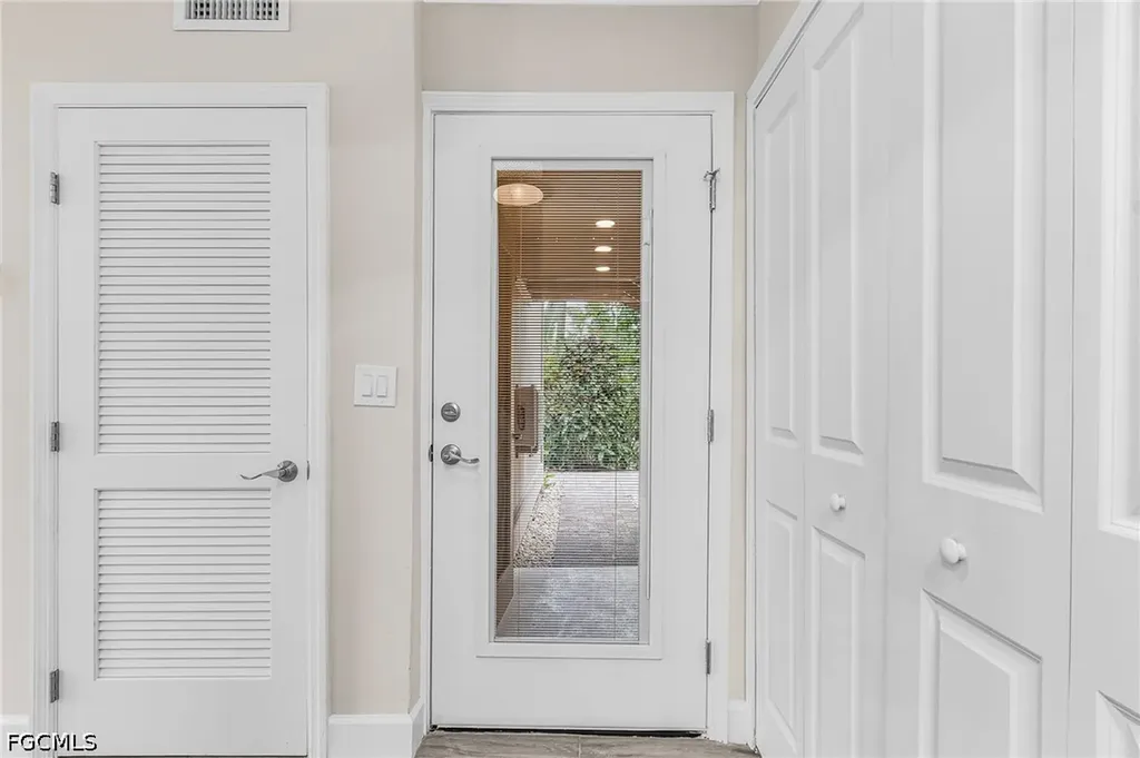 629 Nerita Street Sanibel FL 33957
