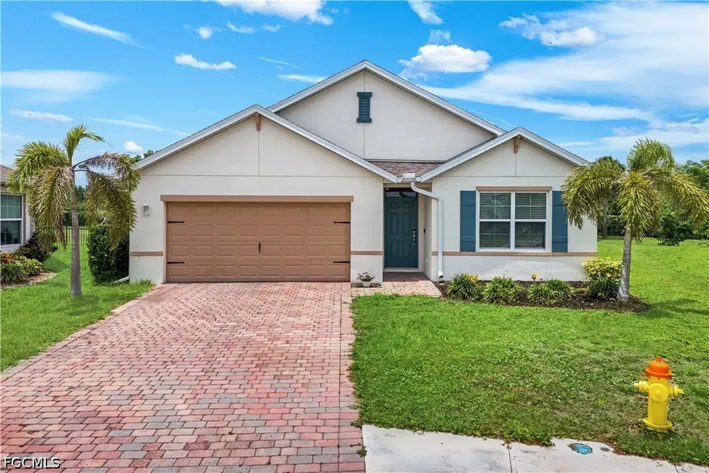 2816 Zaragoza Court Cape Coral FL 33909