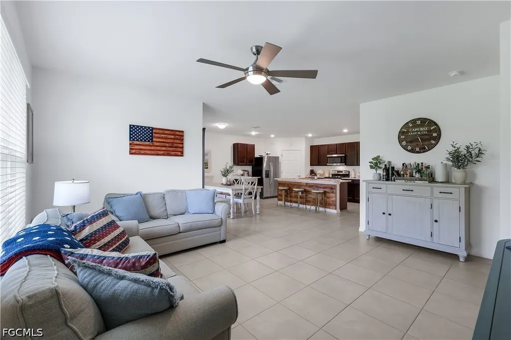 2816 Zaragoza Court Cape Coral FL 33909