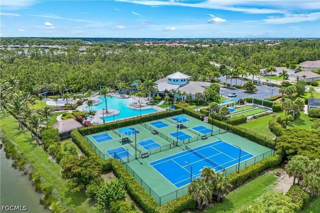 2816 Zaragoza Court Cape Coral FL 33909