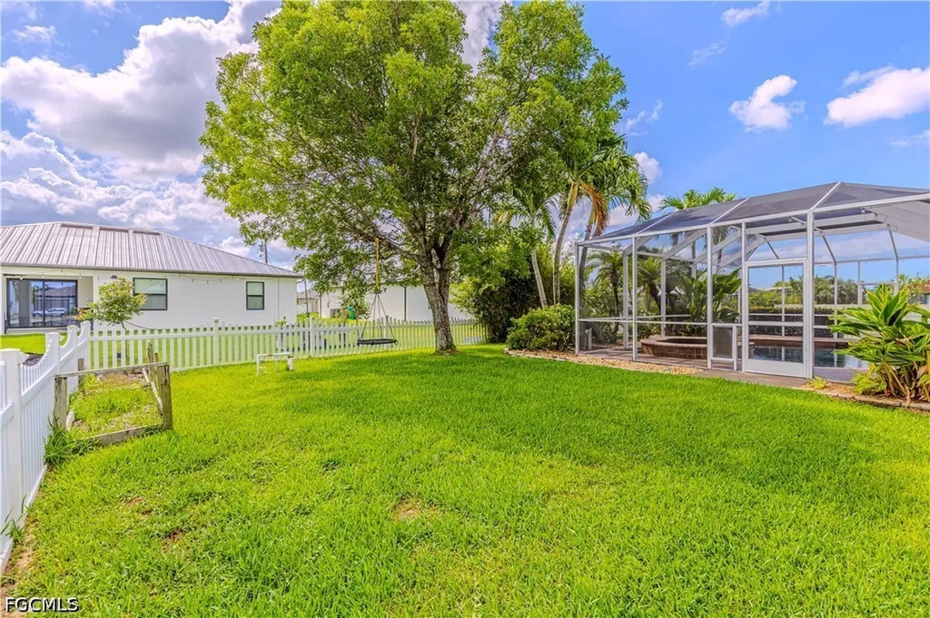 2529 SW 23rd Place Cape Coral FL 33914