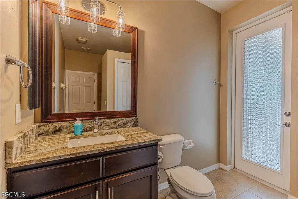 2529 SW 23rd Place Cape Coral FL 33914