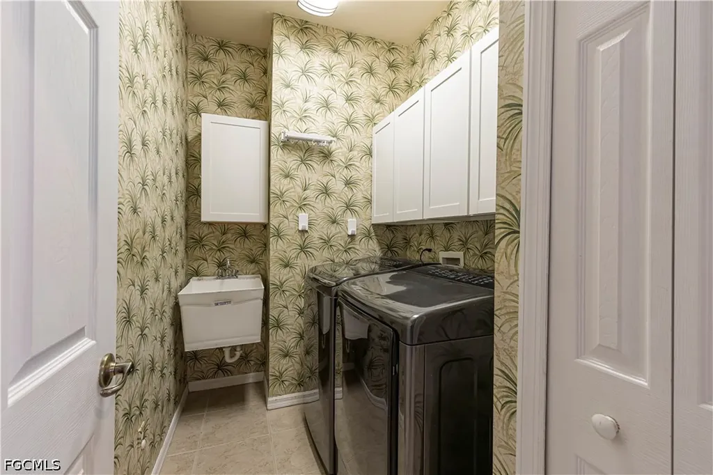 2529 SW 23rd Place Cape Coral FL 33914