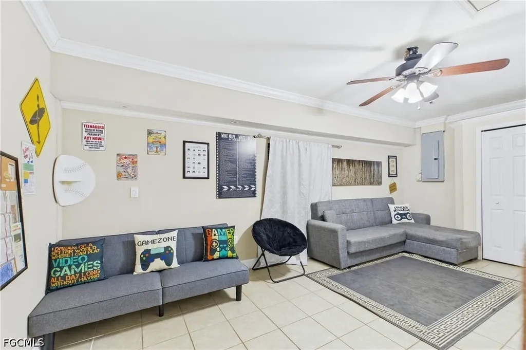 204 SE 18th Street Cape Coral FL 33990