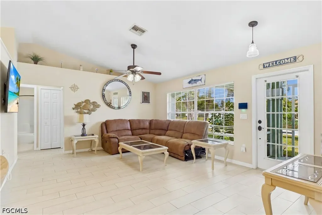 204 SE 18th Street Cape Coral FL 33990