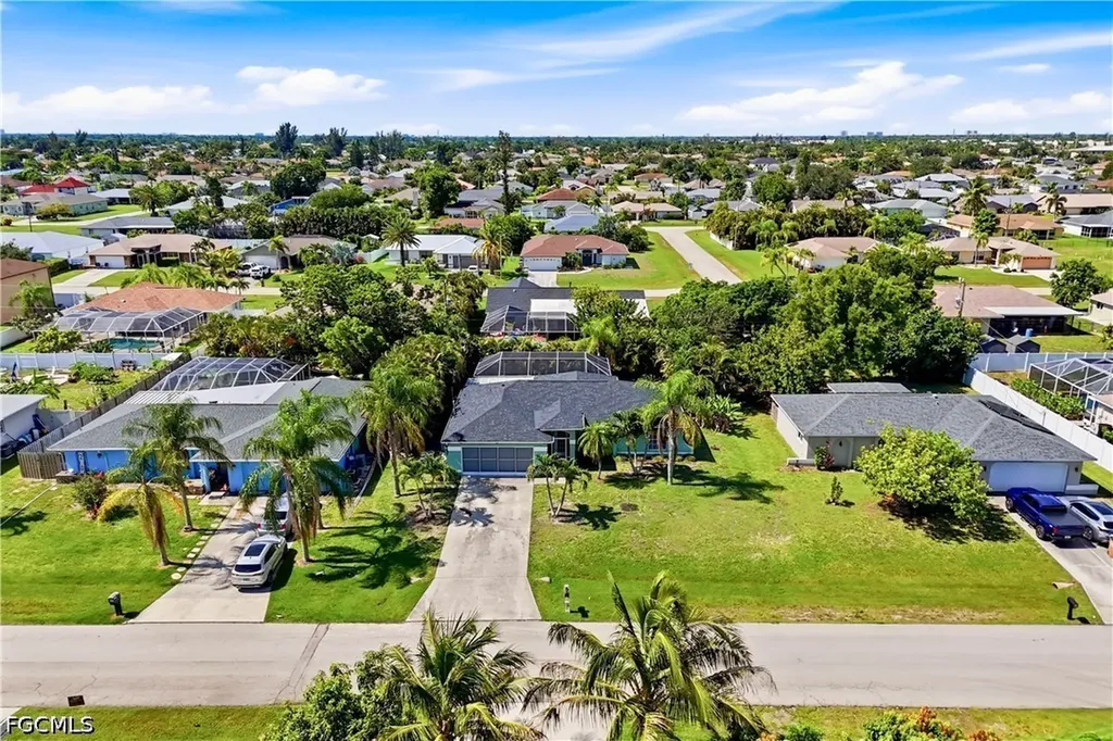 204 SE 18th Street Cape Coral FL 33990